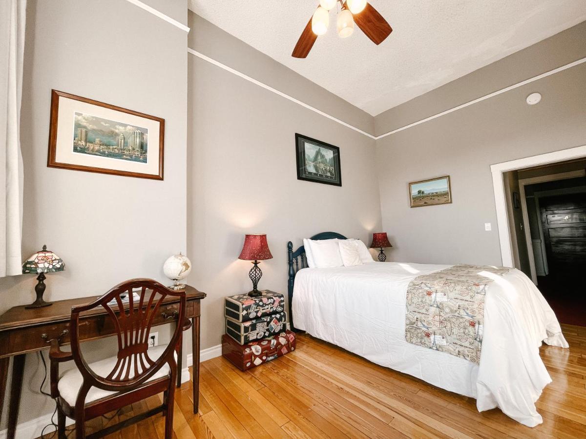 Northside School Bed & Breakfast Боннерс-Ферри Экстерьер фото