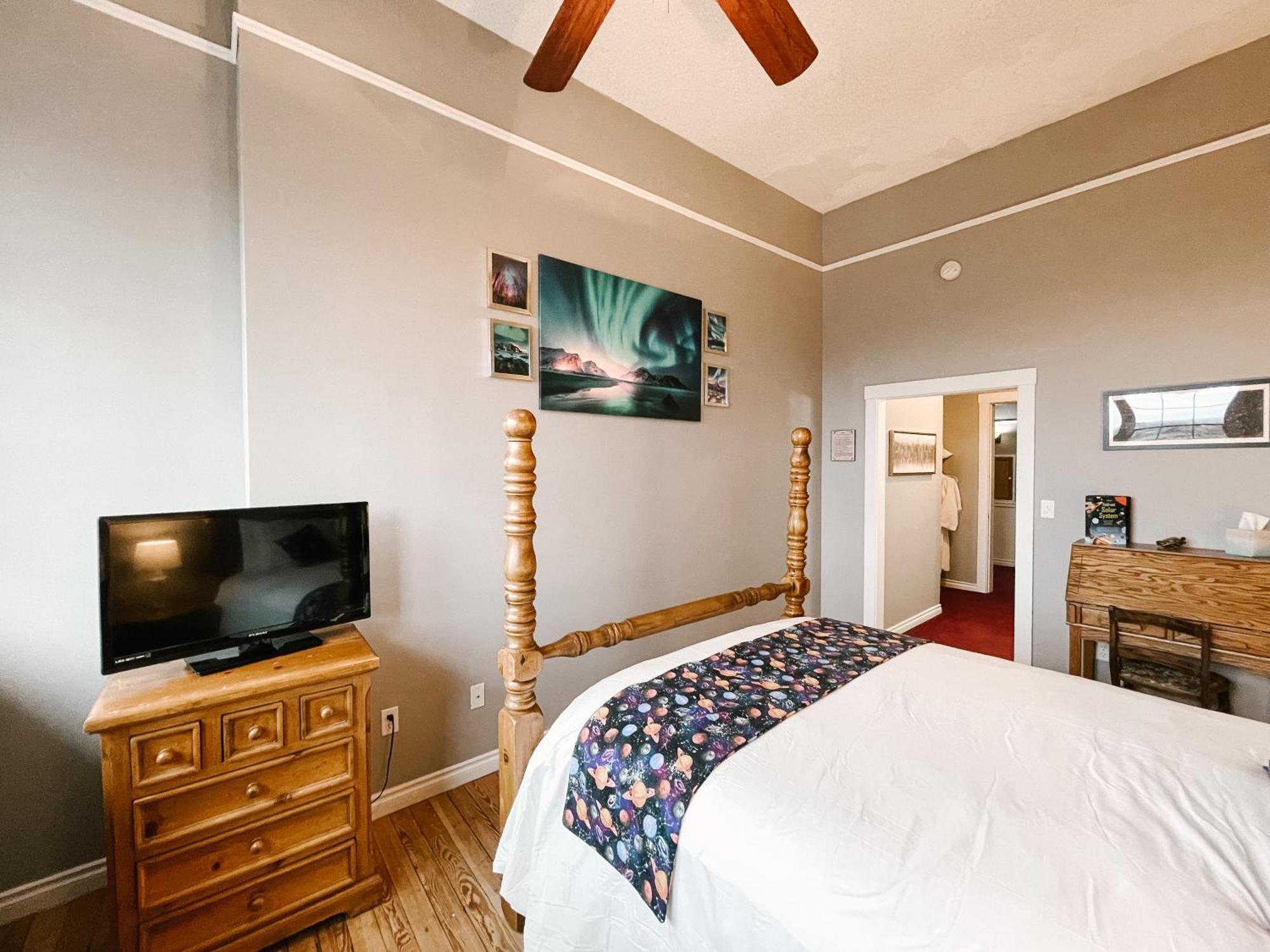 Northside School Bed & Breakfast Боннерс-Ферри Экстерьер фото
