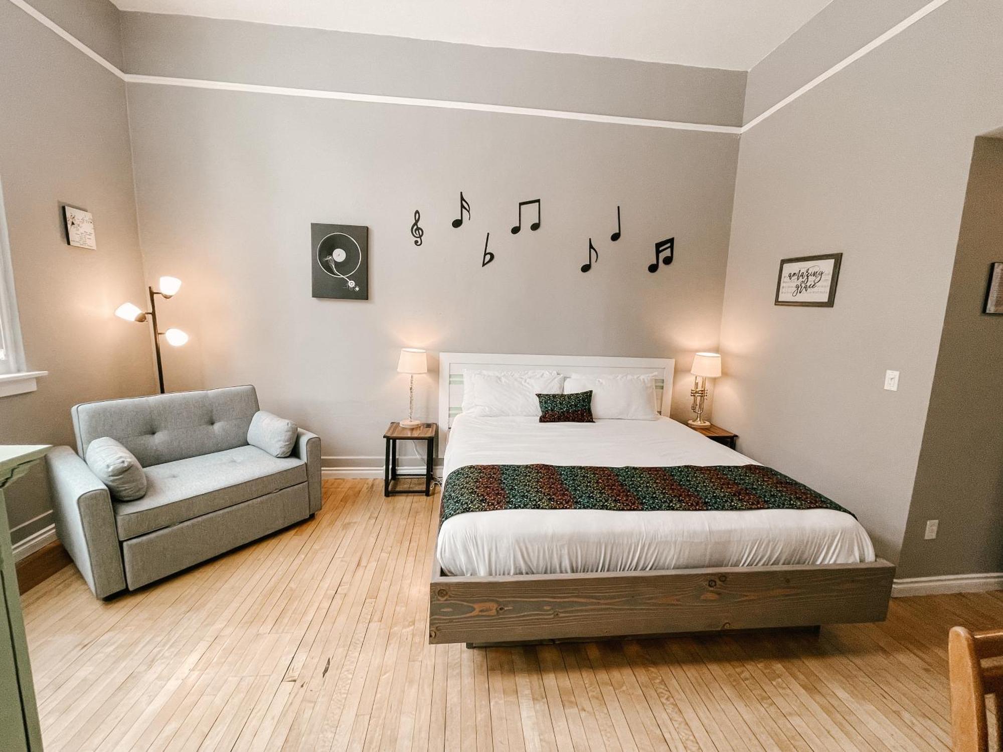 Northside School Bed & Breakfast Боннерс-Ферри Экстерьер фото