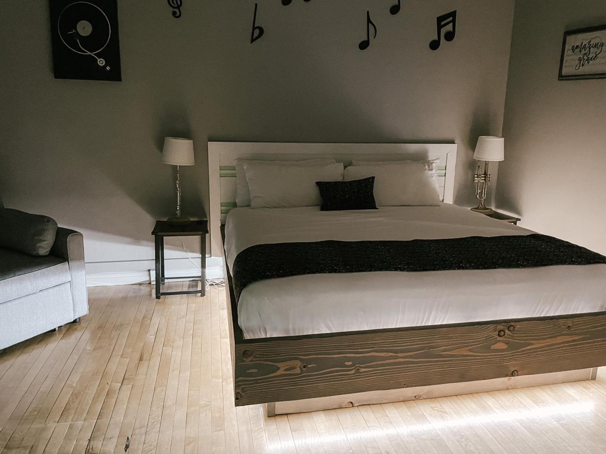 Northside School Bed & Breakfast Боннерс-Ферри Экстерьер фото